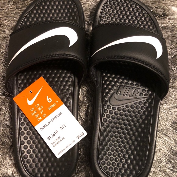size 17 nike slides